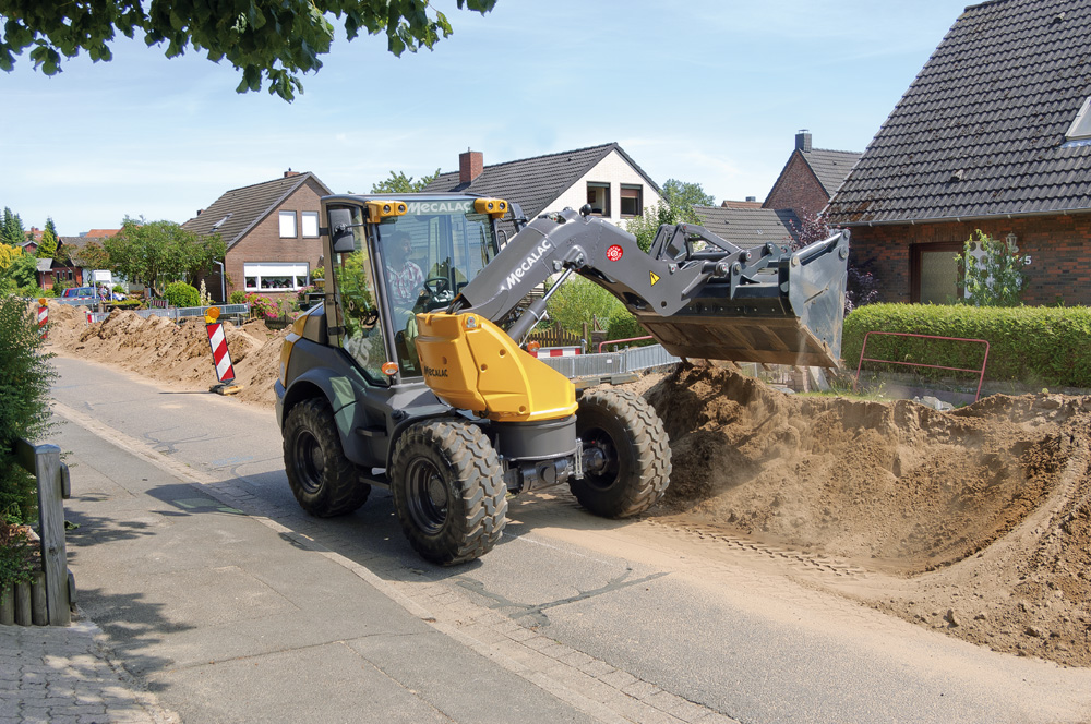 Swing Loader