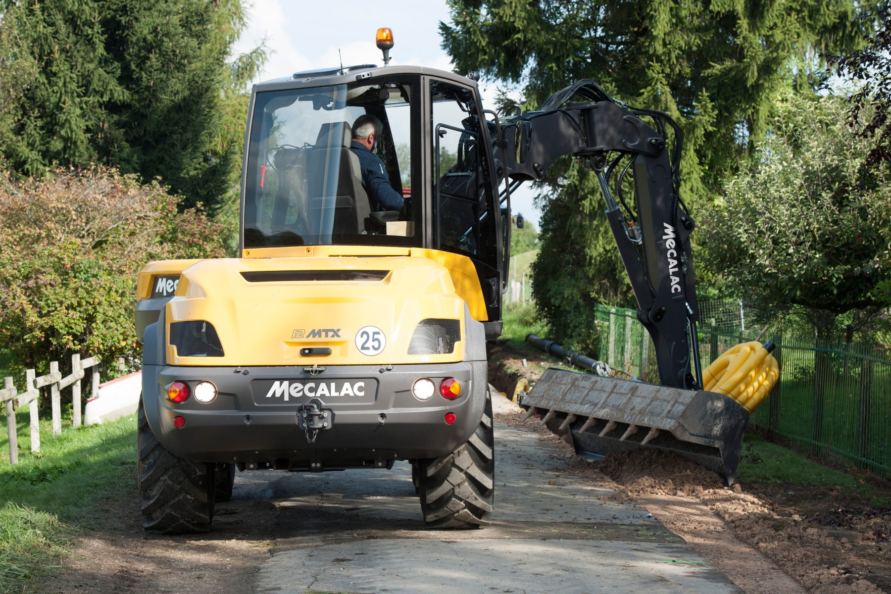 Wheel excavator loader Mecalac 12MTX