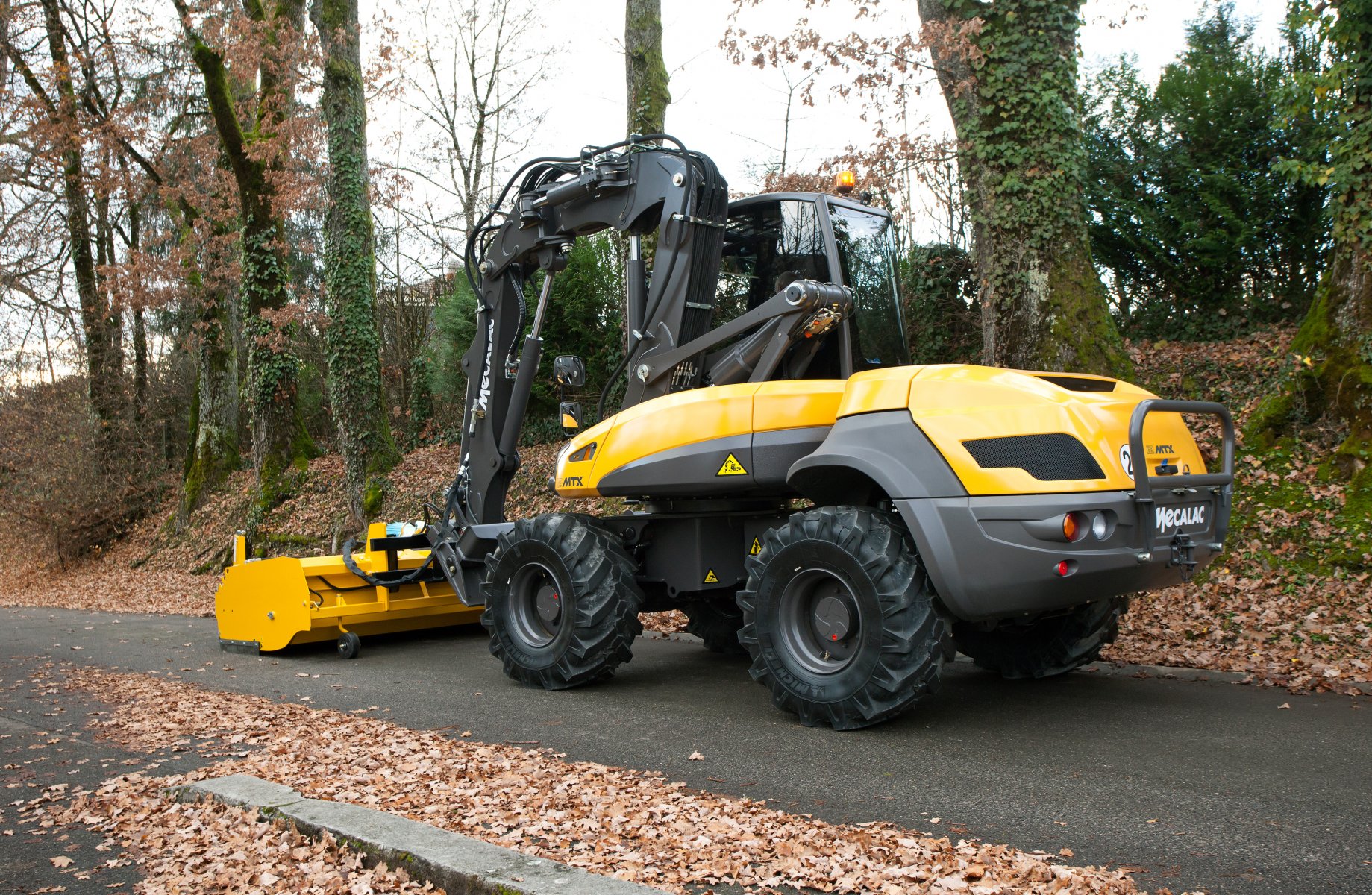 Wheel excavator loader Mecalac 12MTX